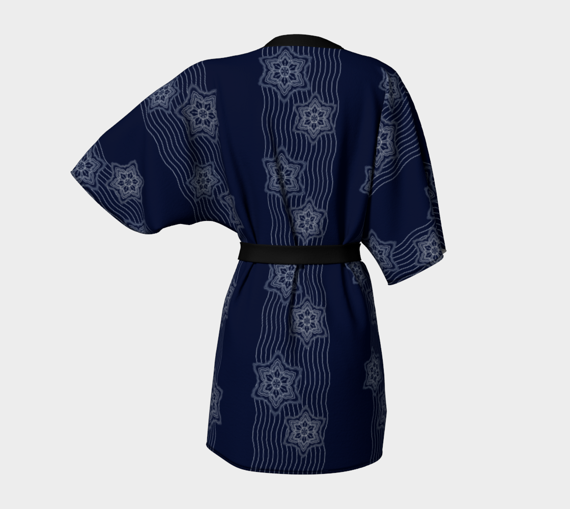 Japanese Filigree Water Flowers Classic Pattern