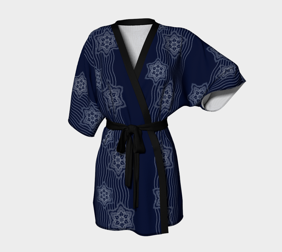 Japanese Filigree Water Flowers Classic Pattern